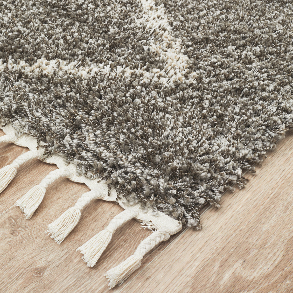 Saffron 11 Grey Rug