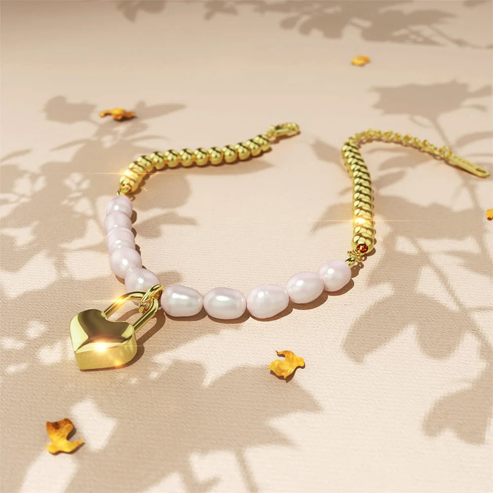 Bullion Gold Carlisle Heart-Lock Pendant Bracelet