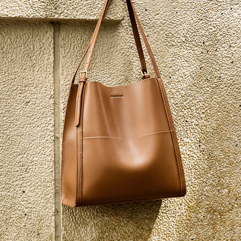 Nalandu Minimal Soft Leather Commuter Tote Bag - Brown