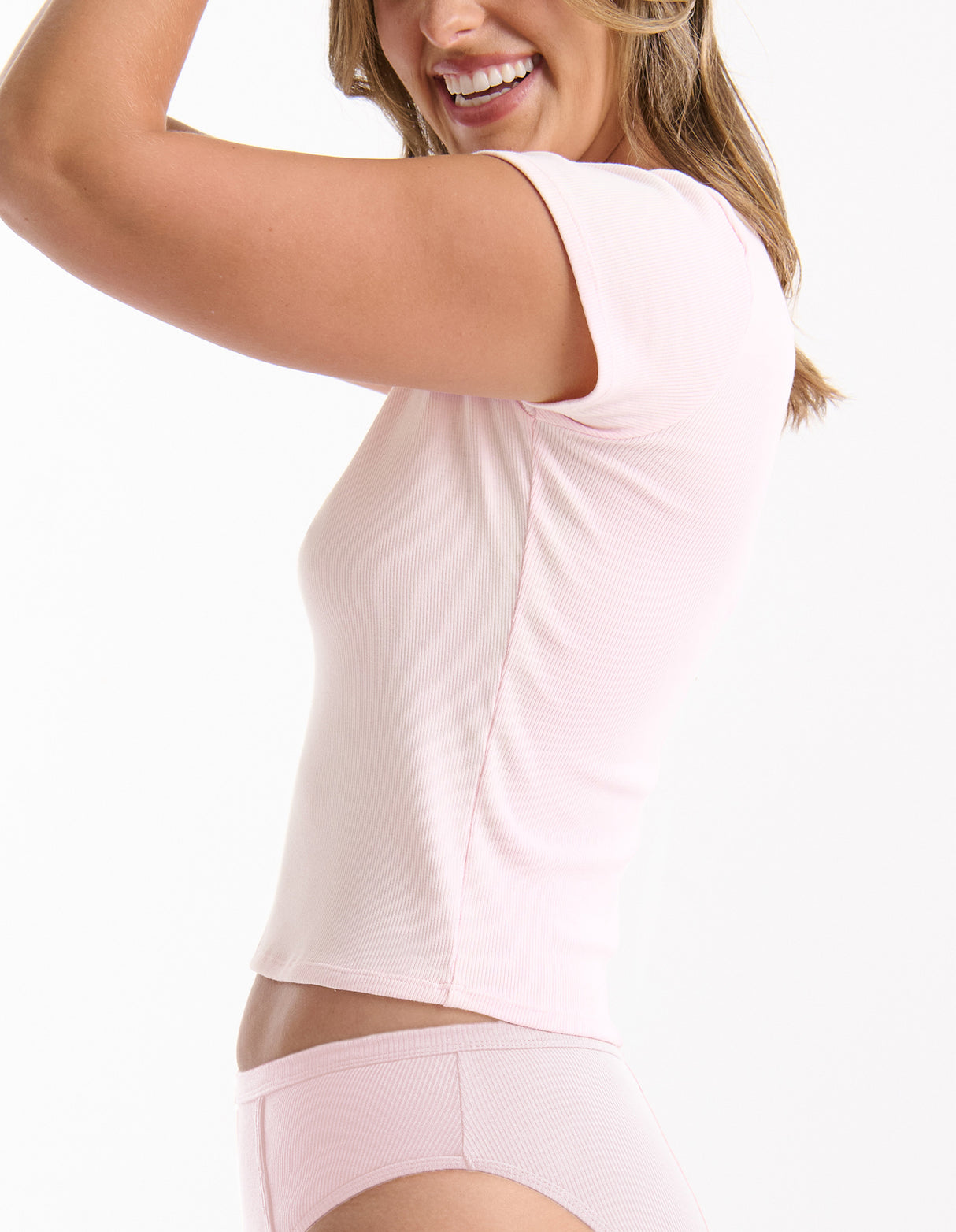 Ambra Refined Round Neck Tee - Shell