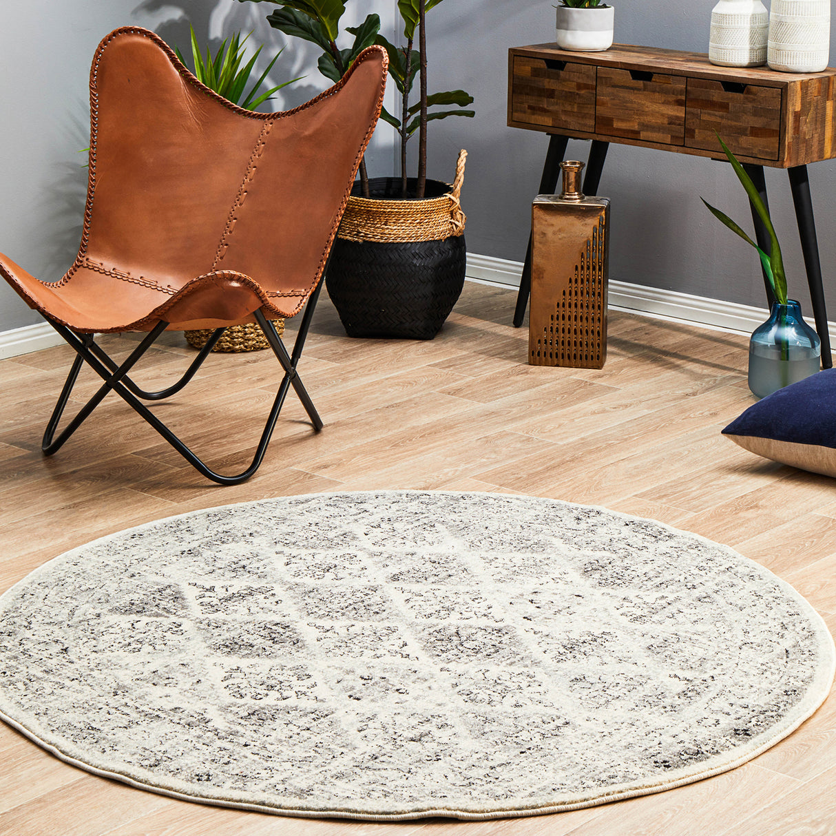 Century 999 Grey Round Rug