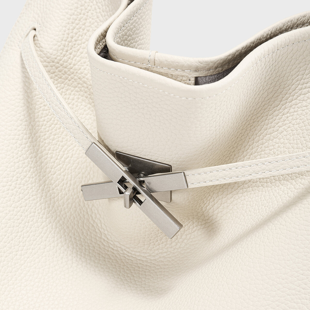 Pebbled Leather Slouchy Hobo Tote - Ivory
