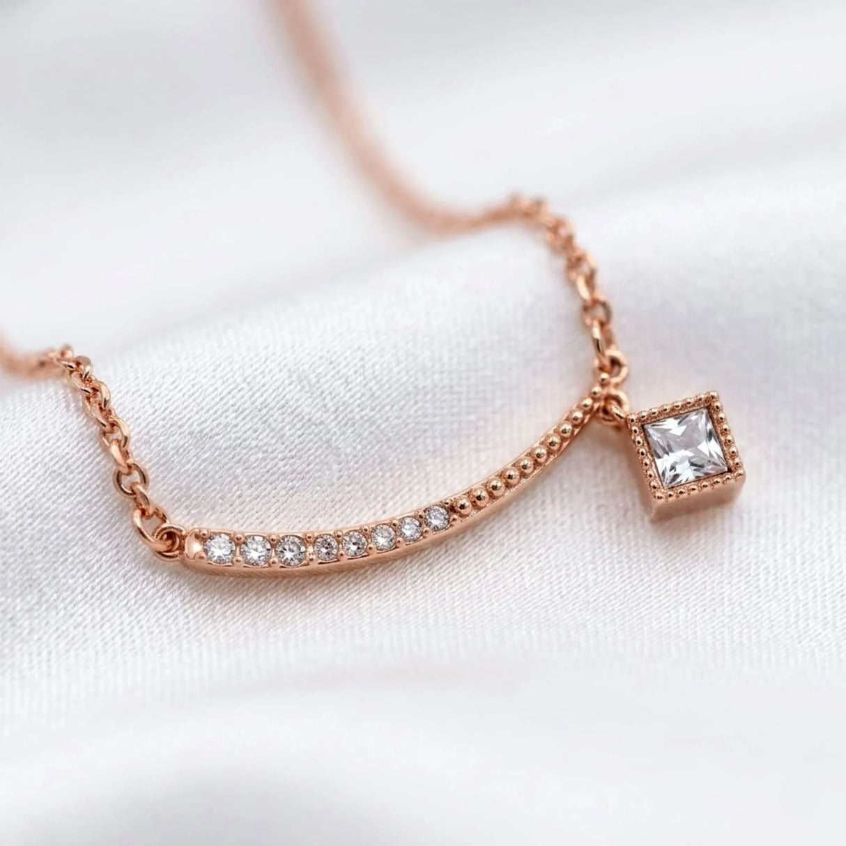 Krystal Couture Sparkling Pendant Necklace in Rose Gold Embellished with Swarovski Crystals