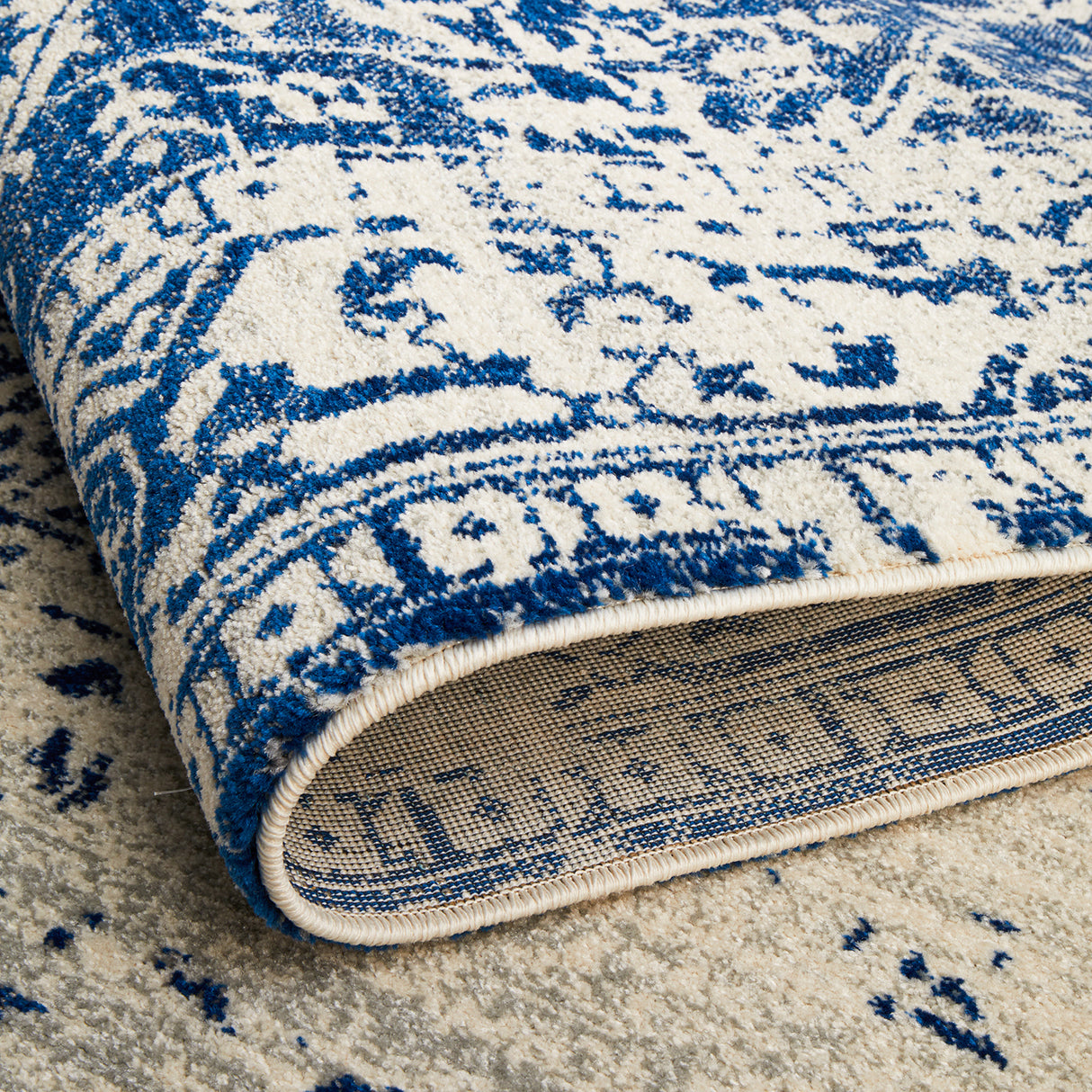 Evoke 253 White Navy Rug