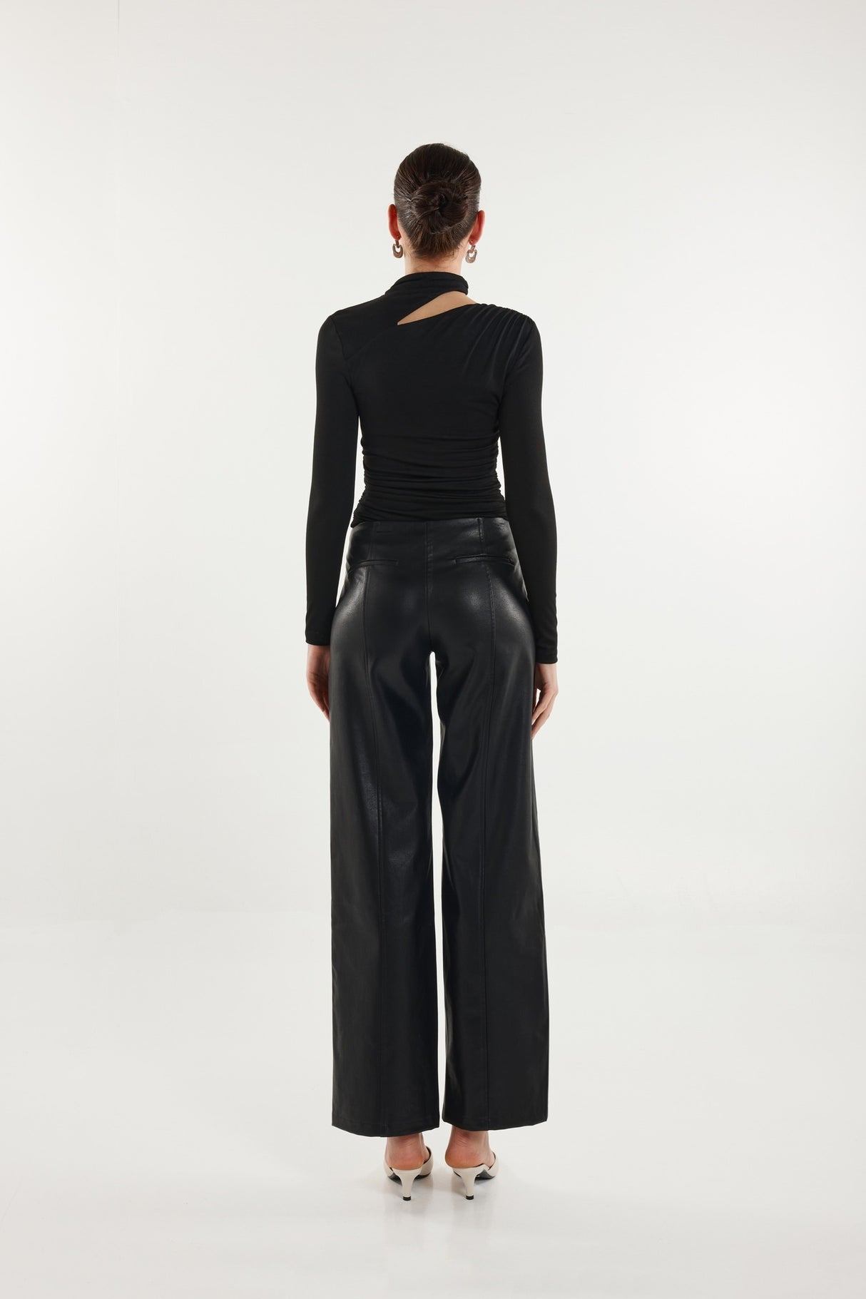 Madison The Label Franklin L/S Top - Black