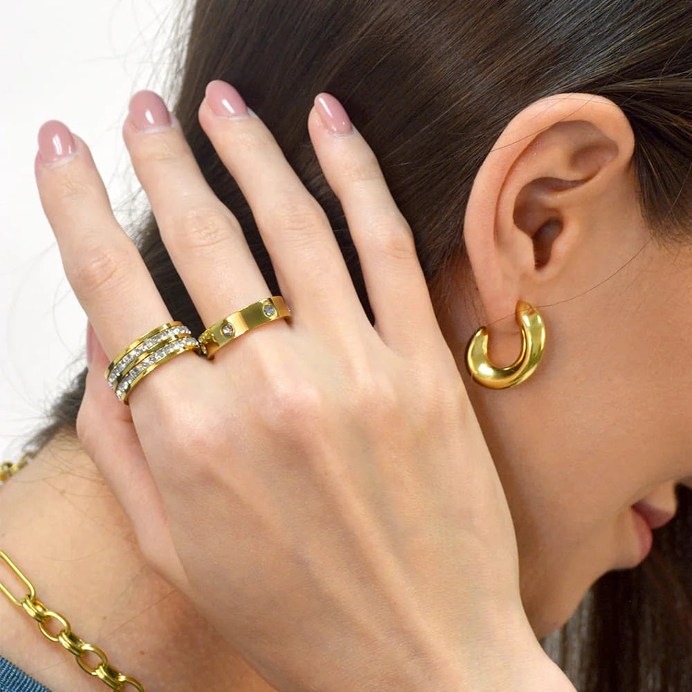Bullion Gold Precious Gold Stud Earrings
