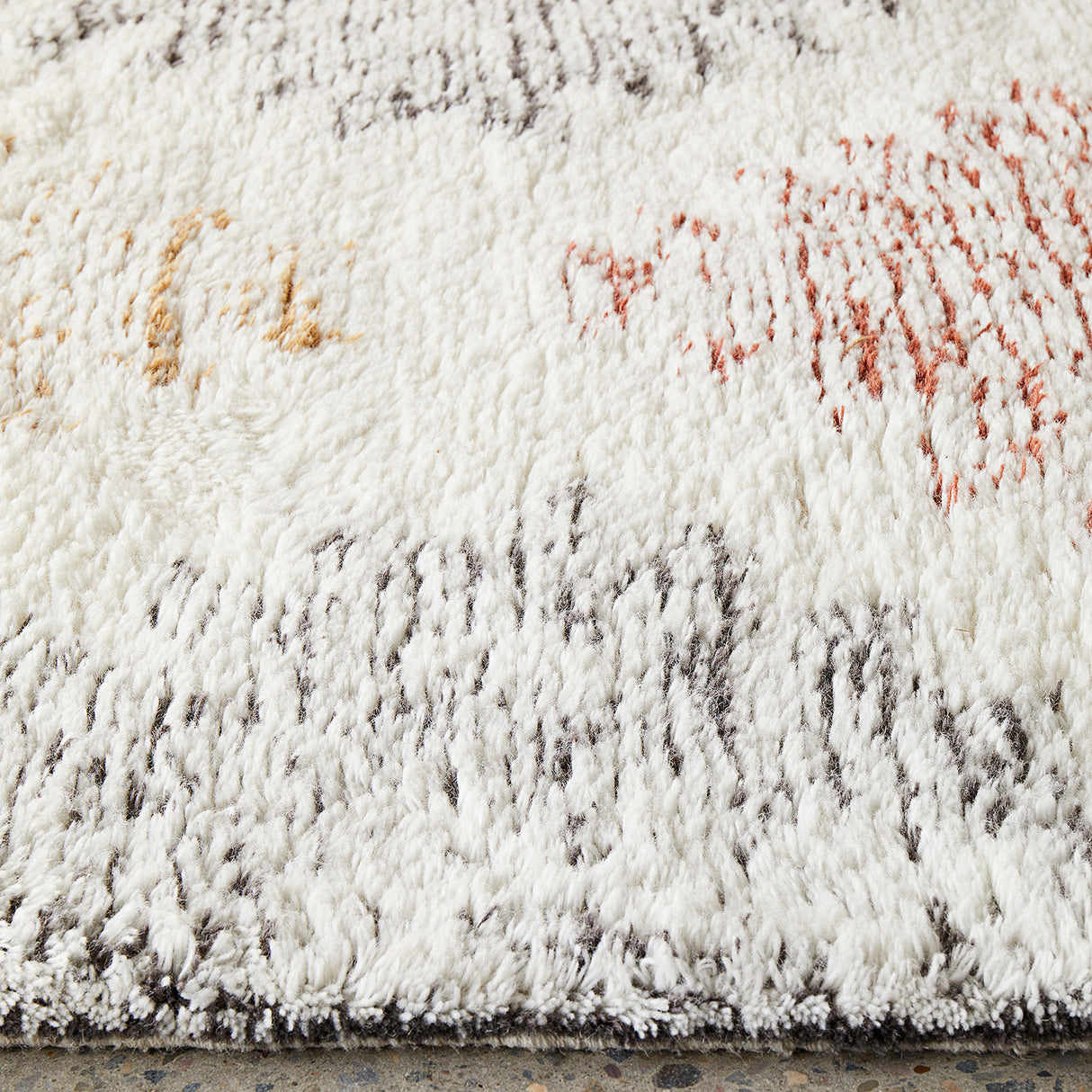 Summit Motif Cream Rug