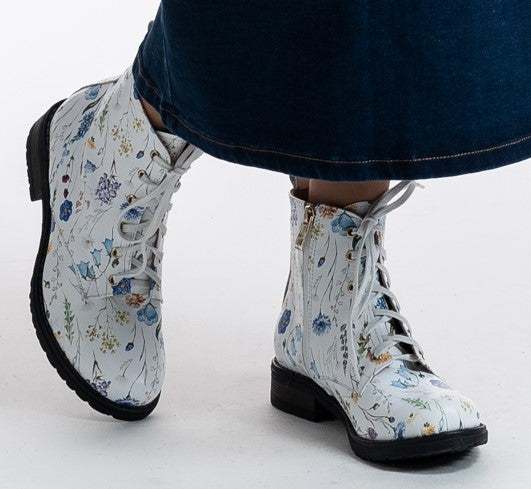 Bosccolo Womens Boots - White Flowers