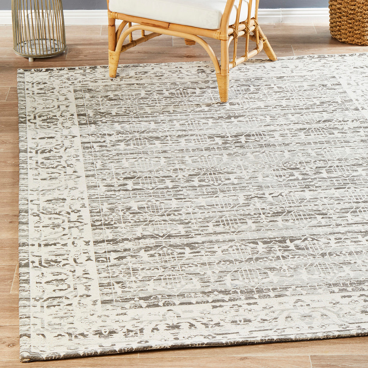 Magnolia 88 Silver Rug