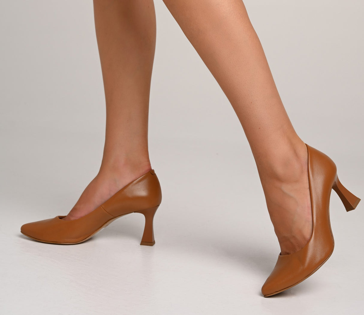 Bosccolo Womens Pumps - Ginger
