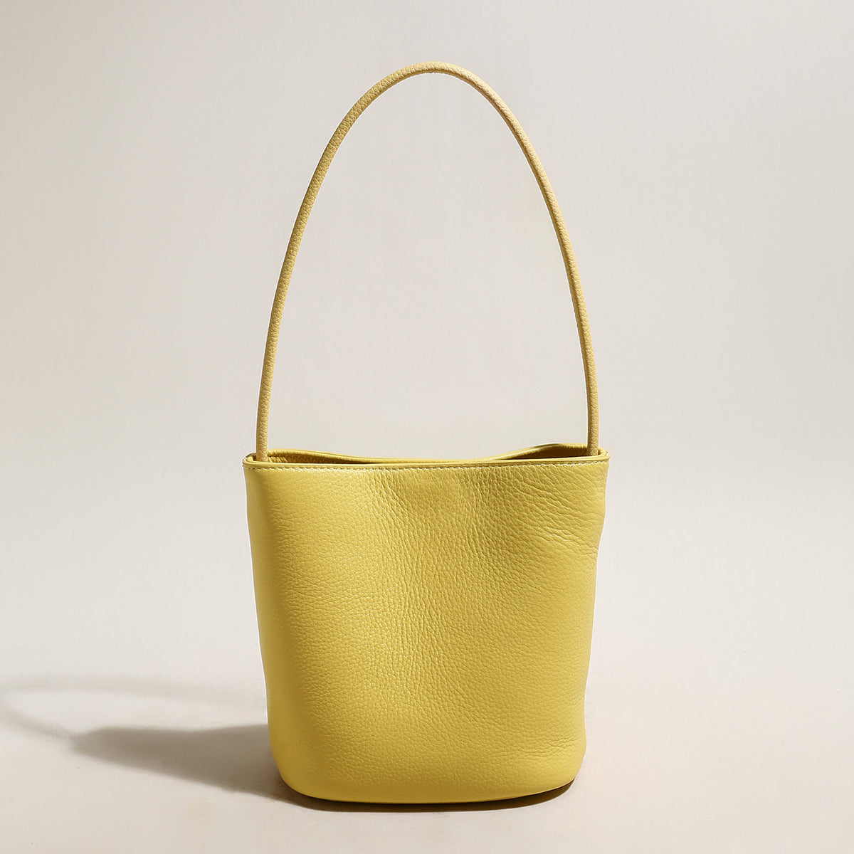 Thin Strap Waterproof Leather Bucket Bag - Yellow