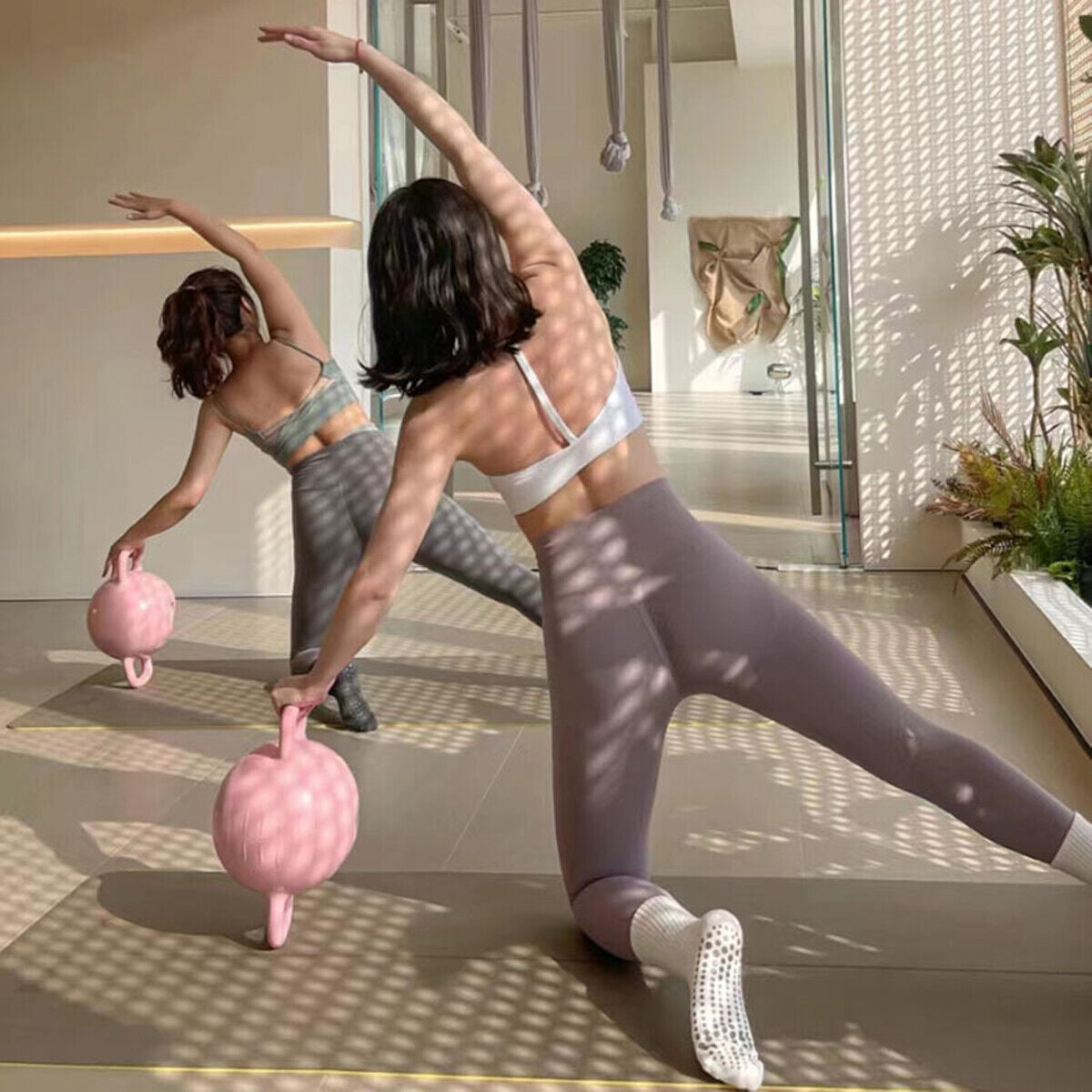 Yoga Fitness Kettlebell Water Filled Adjustable 1-6kg Double Handle Heavy Duty Exercise Kettle Bell - Pink