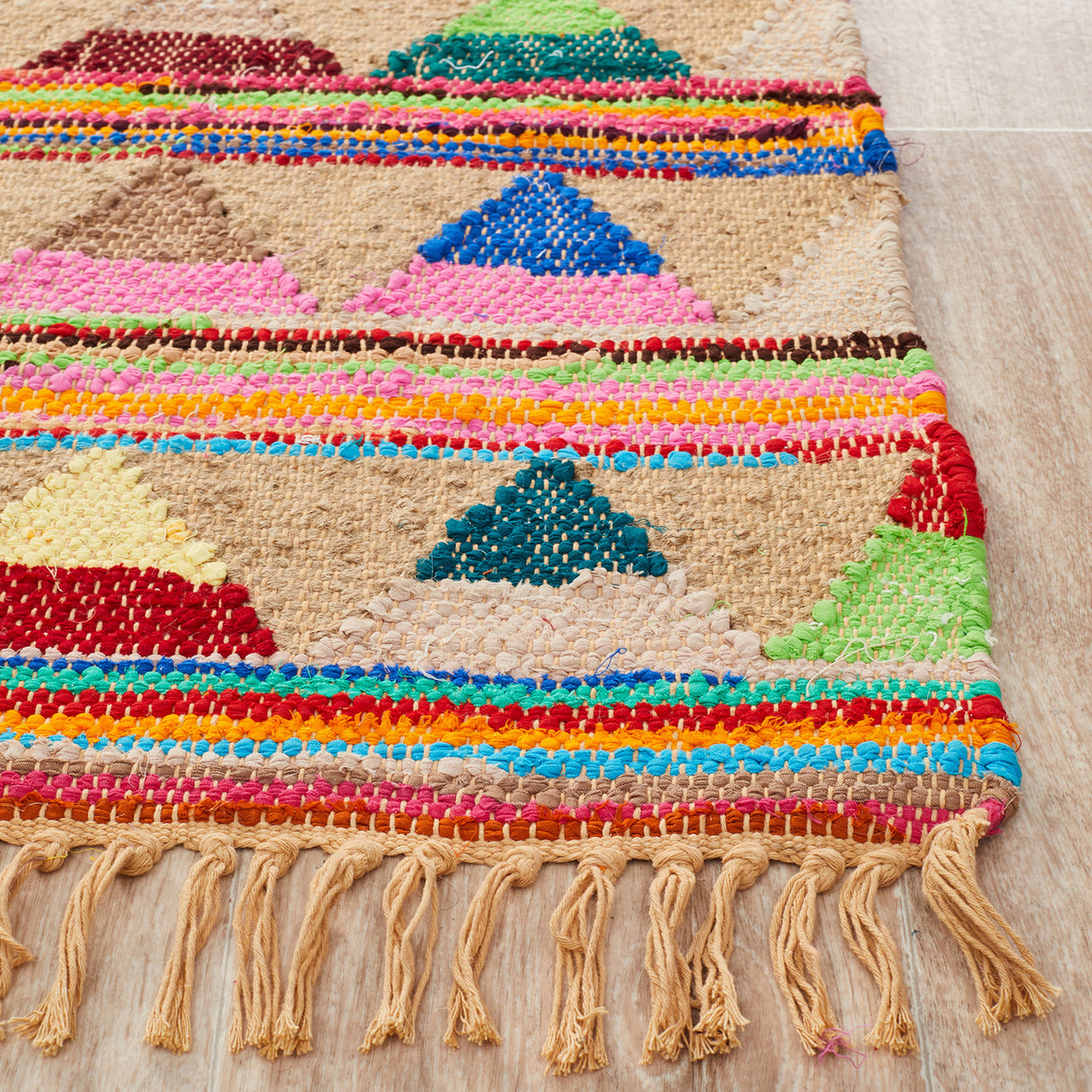 Atrium Bunting Multi Rug