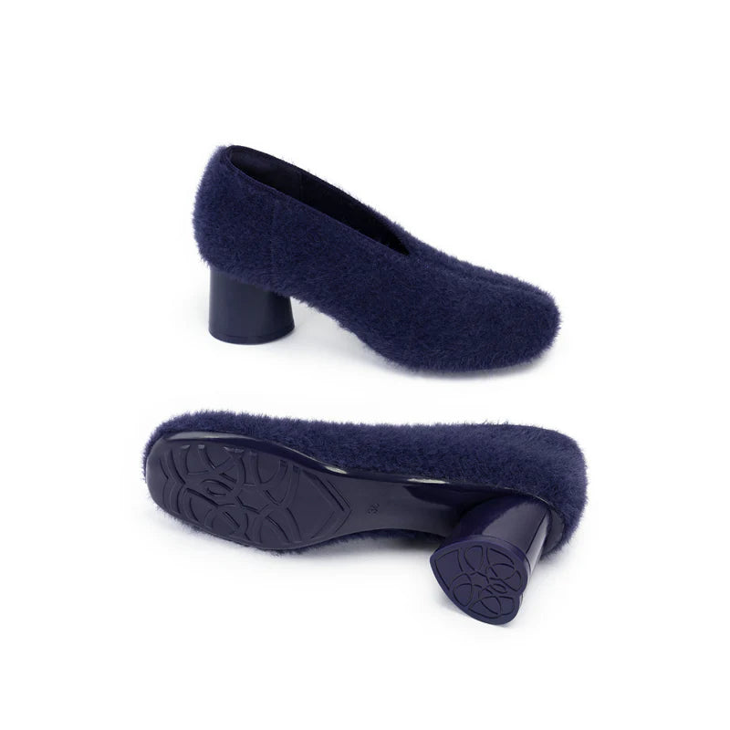 Fuzzy Round Toe Block Heel Pumps - Navy