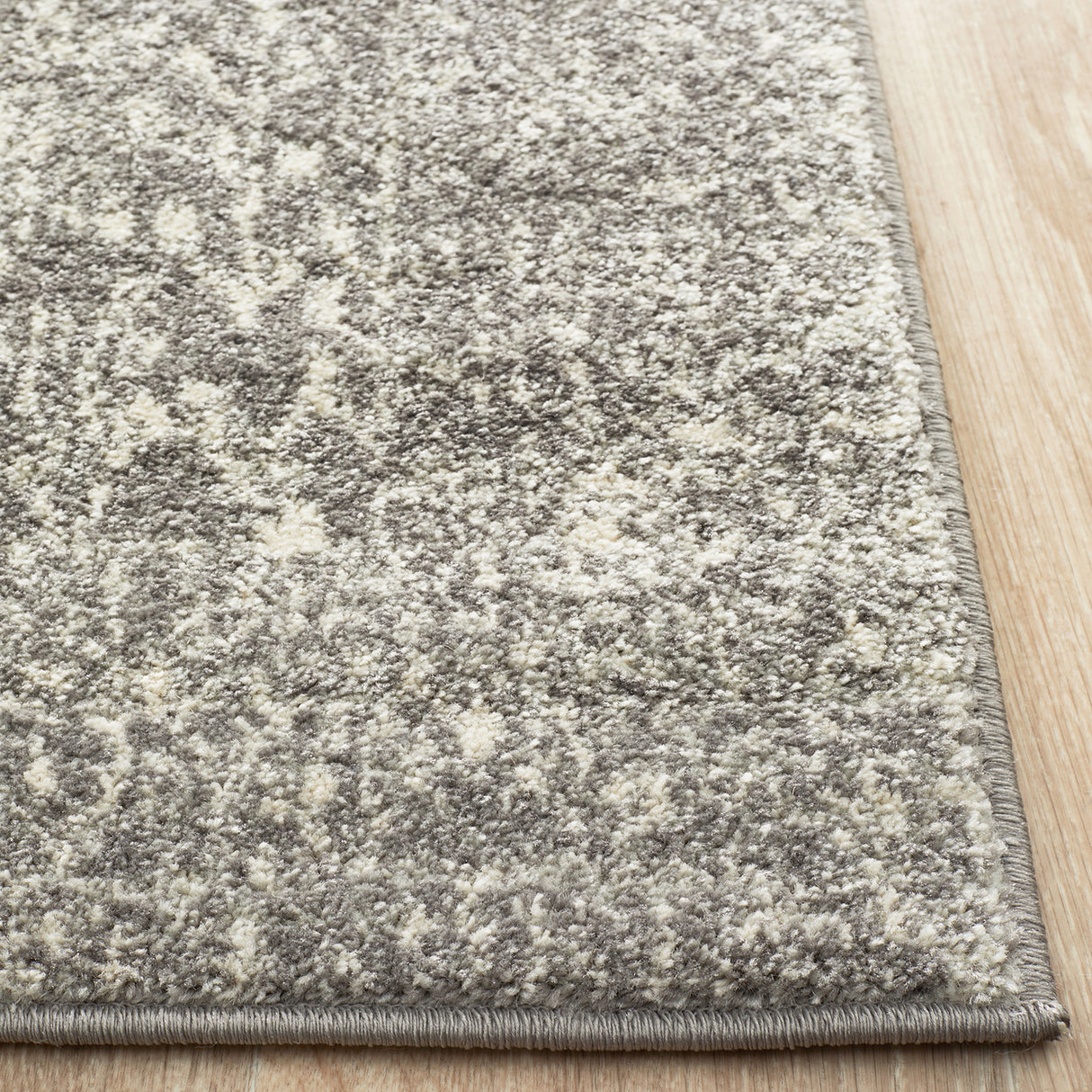 Evoke 256 Grey Runner Rug