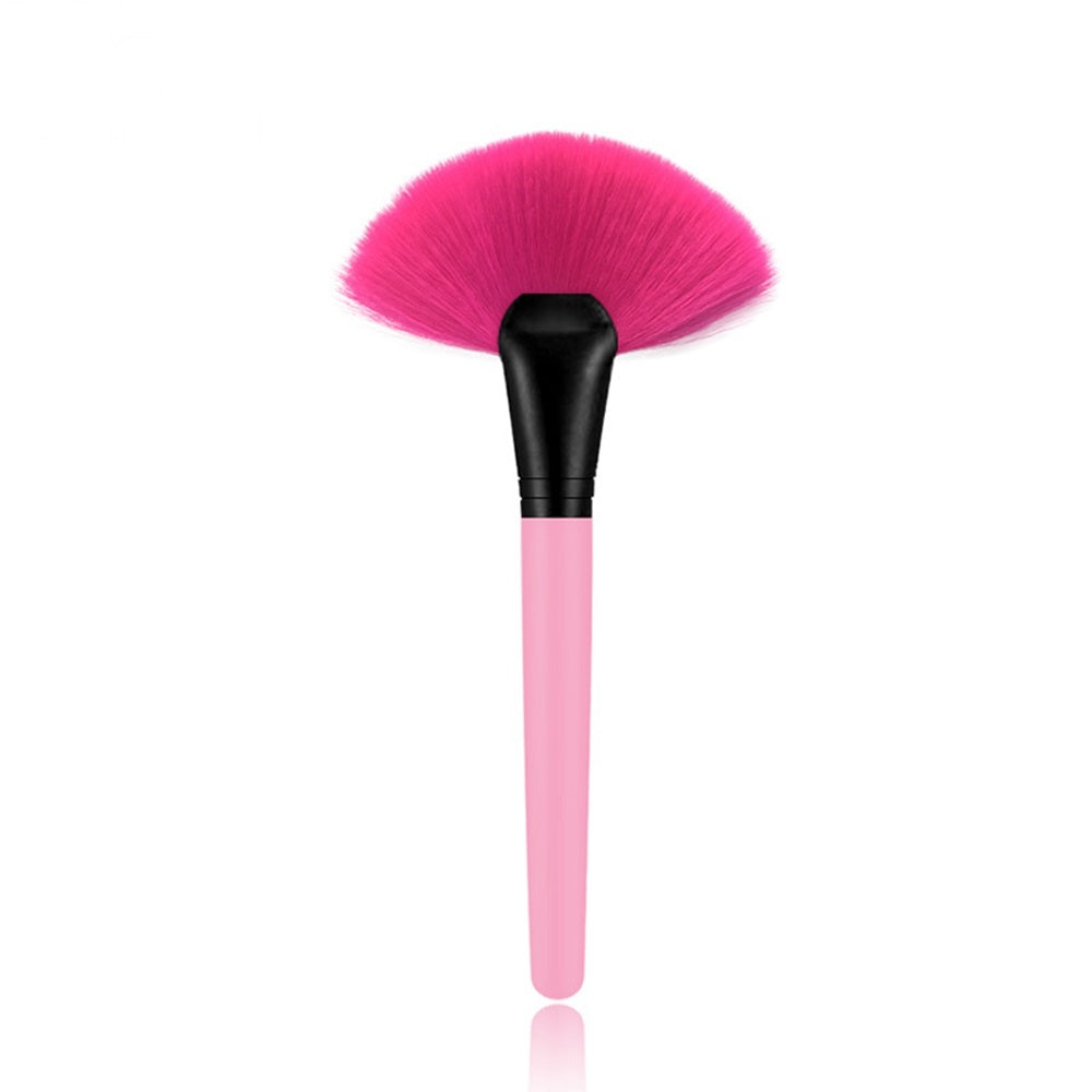 Flat Fan Brush Professional Fiber Makeup Brush Define Bronzer Illuminator - Pink