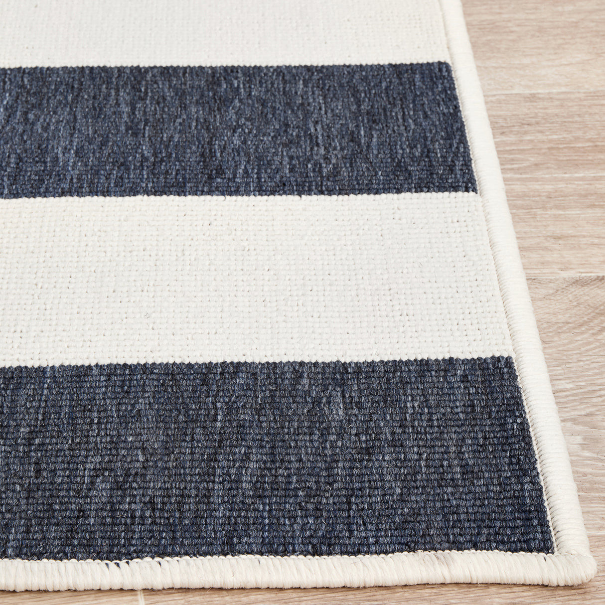 Seaside 4444 Navy White Rug