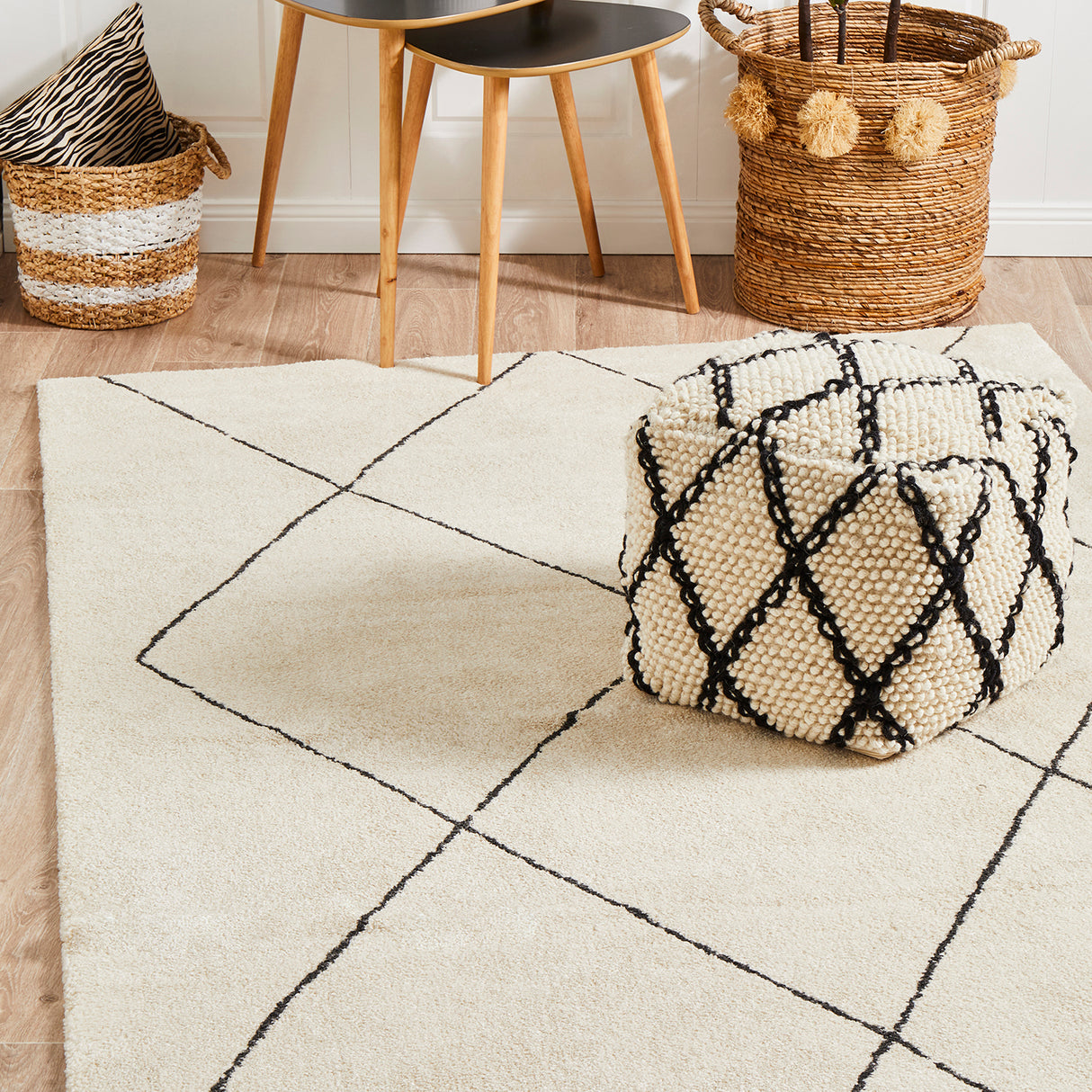 Broadway 931 Ivory Rug