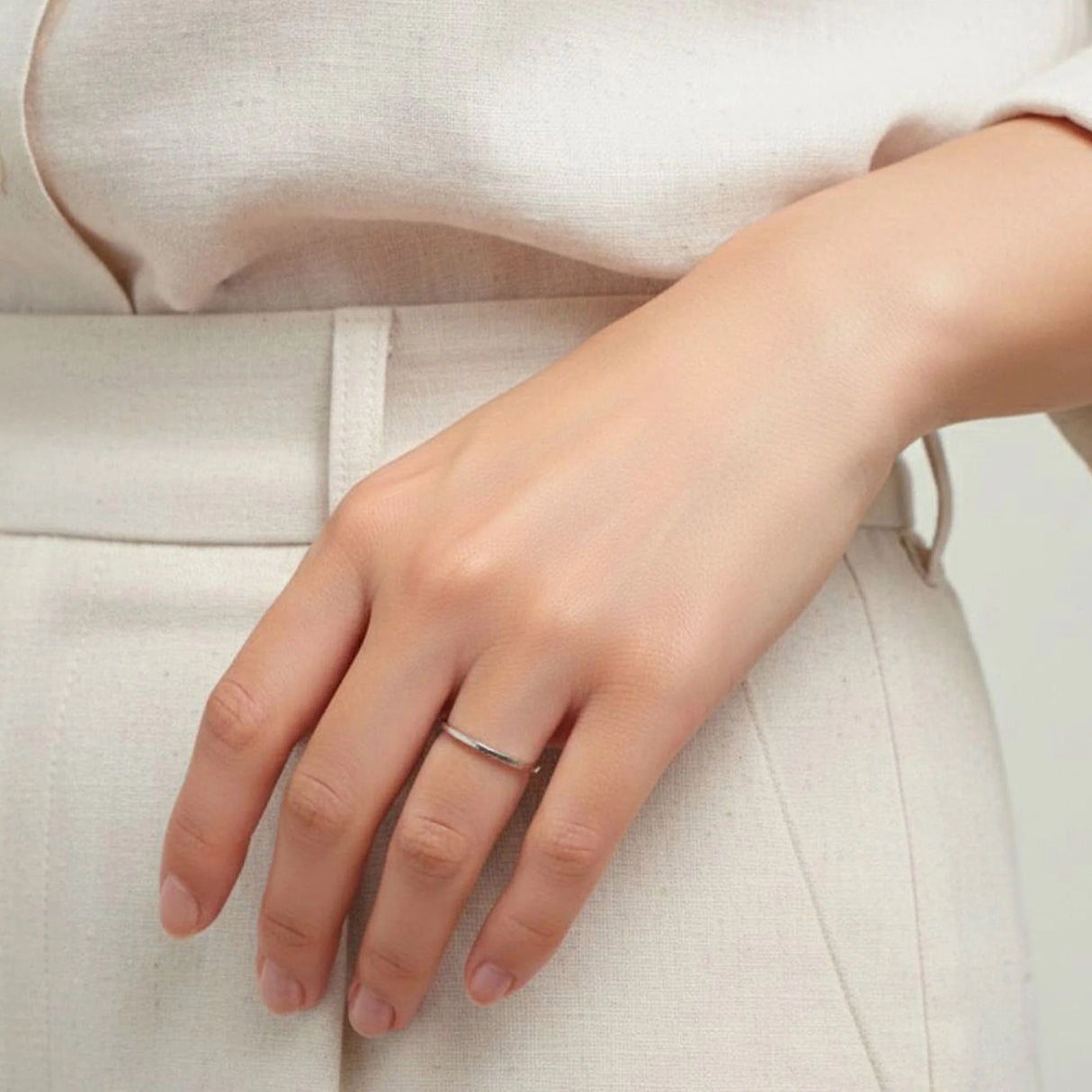 Bullion Gold White Gold Simplicity Slim Ring