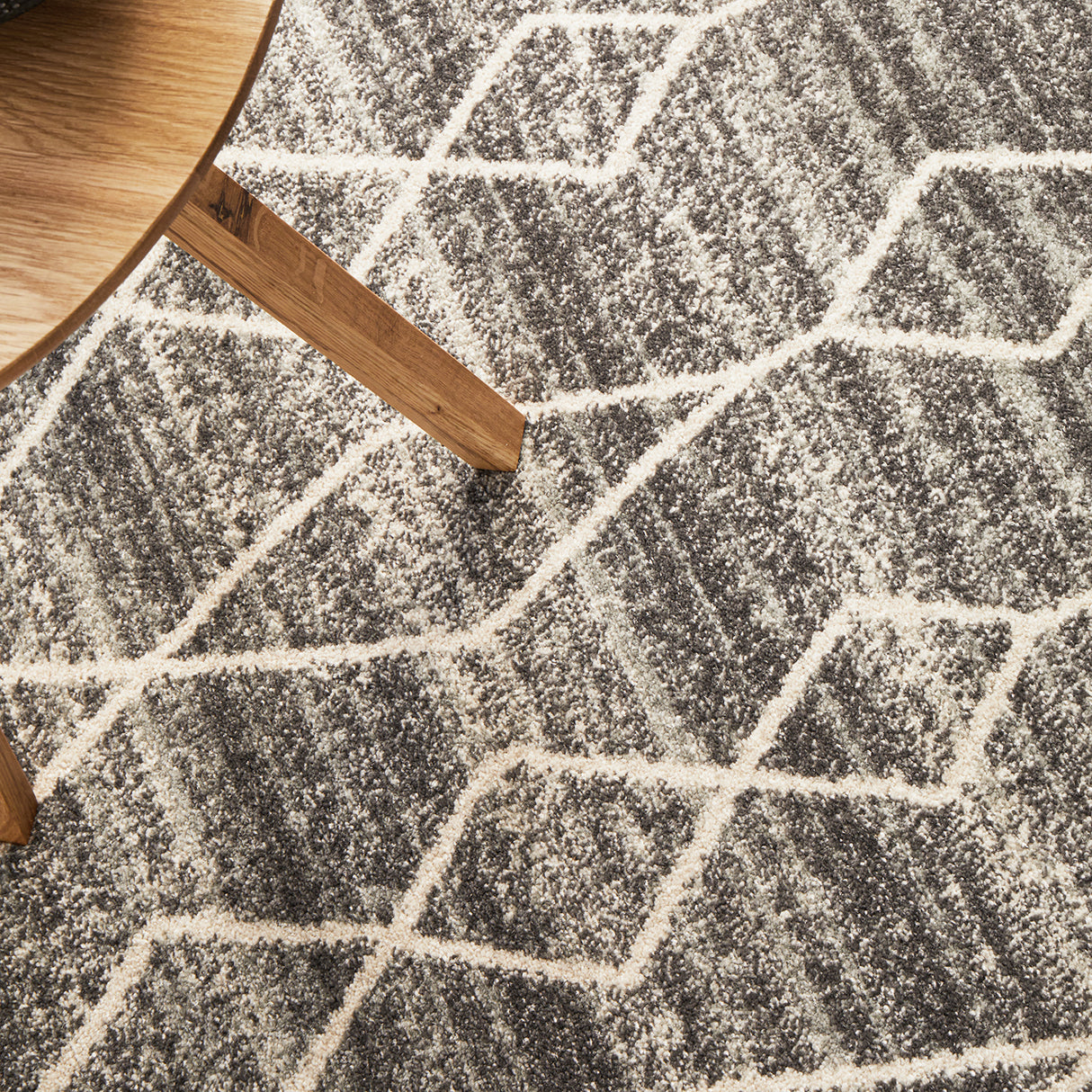 Evoke 257 Silver Rug