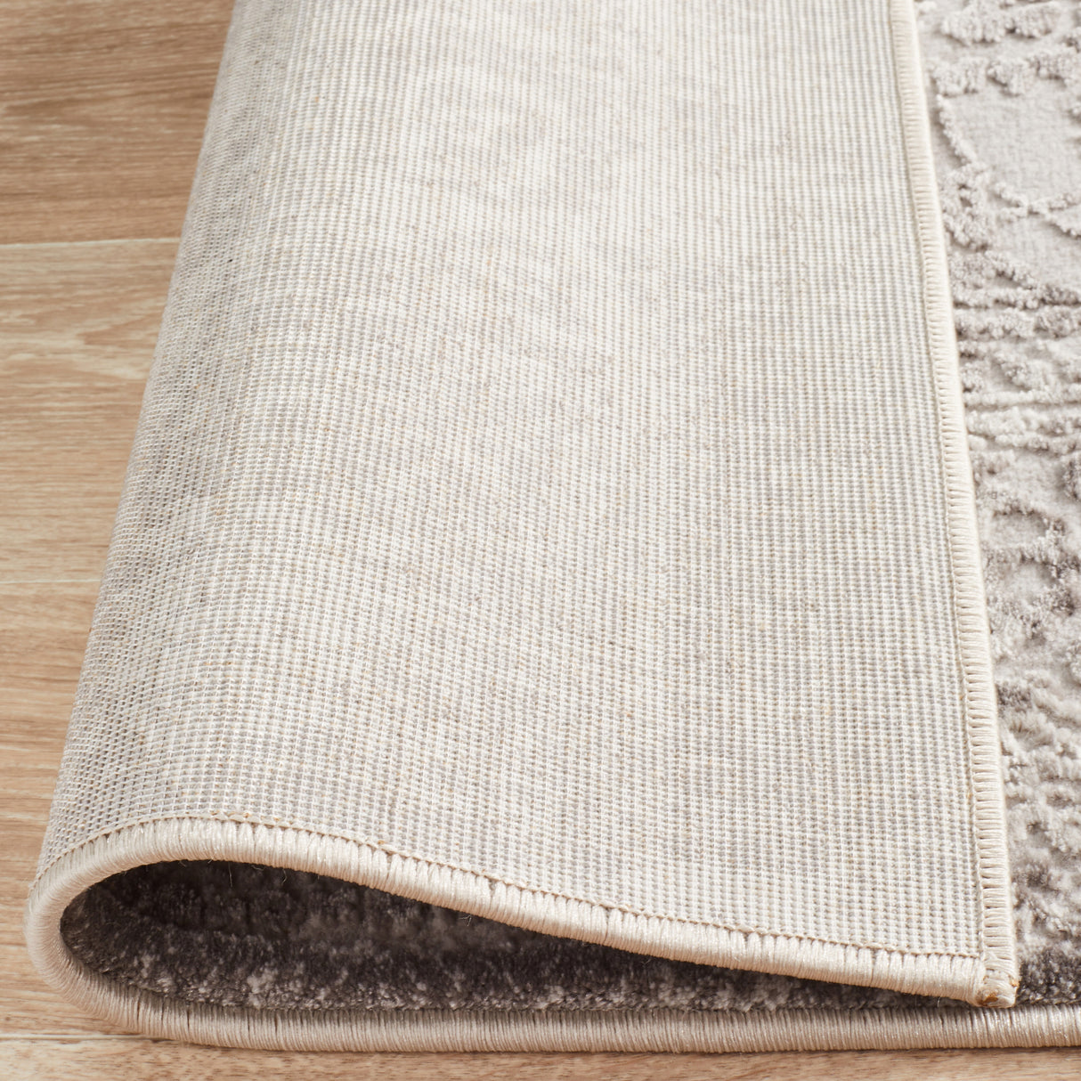 Opulence 111 Silver Rug
