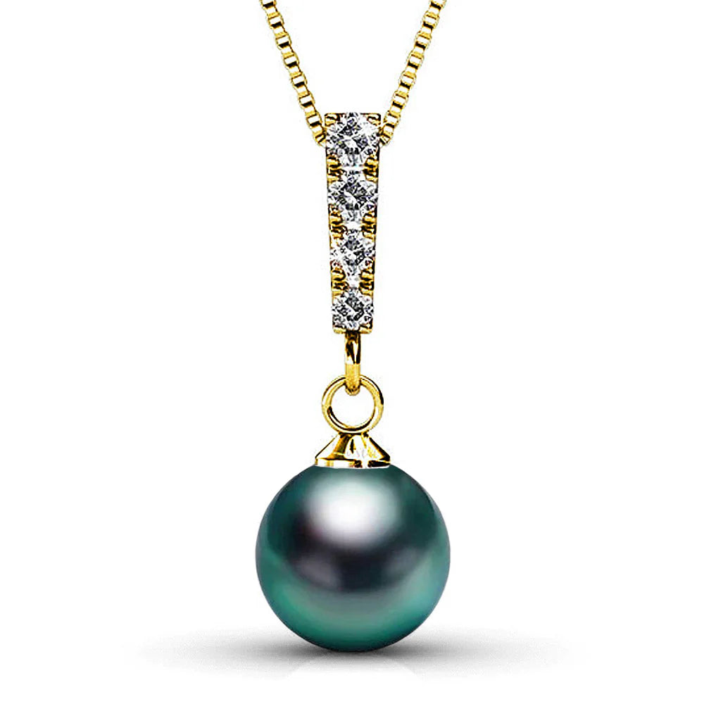 Krystal Couture Lustrous Pendant Necklace Embellished with Swarovski Crystal Iridescent Tahitian Look Pearls
