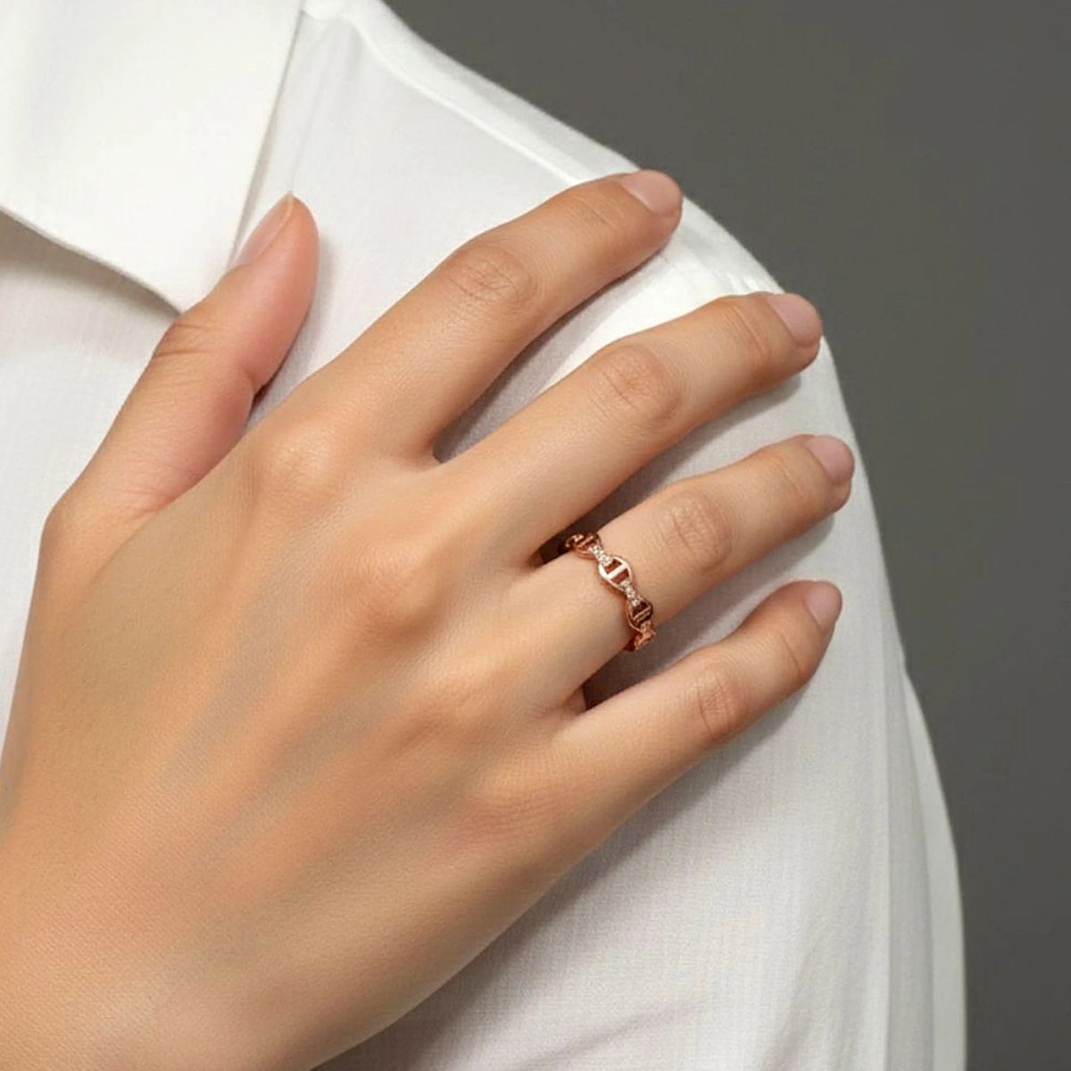Bullion Gold Mariner Link Ring In Rose Gold