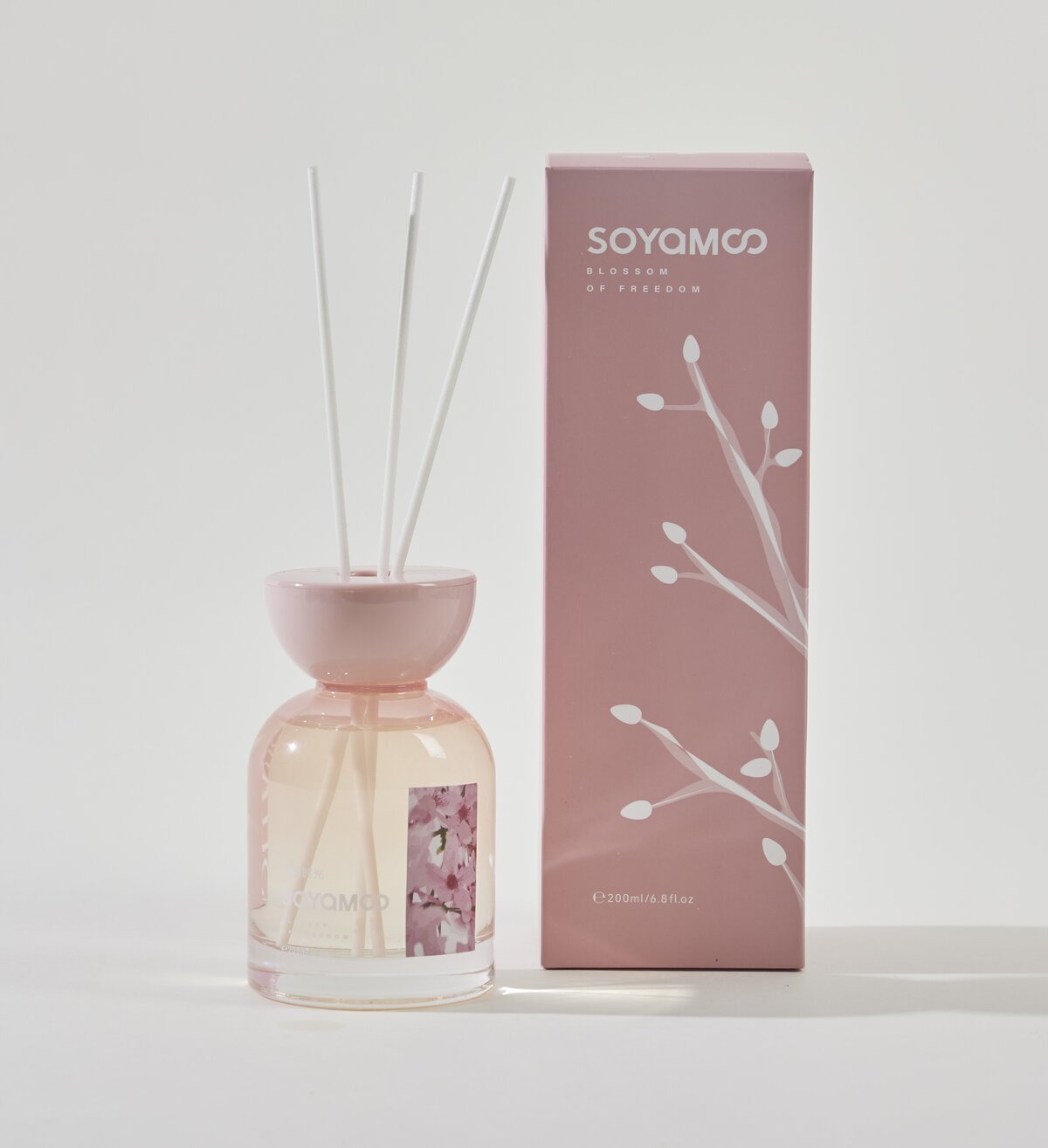 Blushing Peach Bliss Sculpted Round Shoulder Reed Diffuser � 200ml