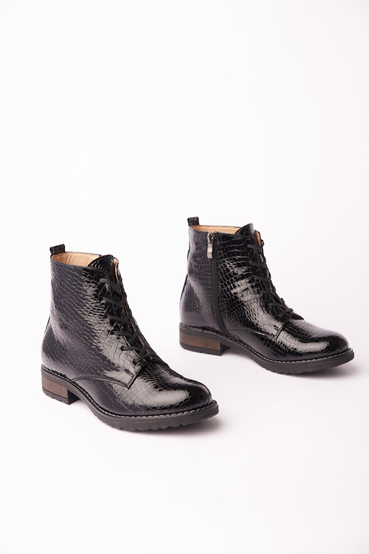 Bosccolo Womens Ankle Boots - Black Croco