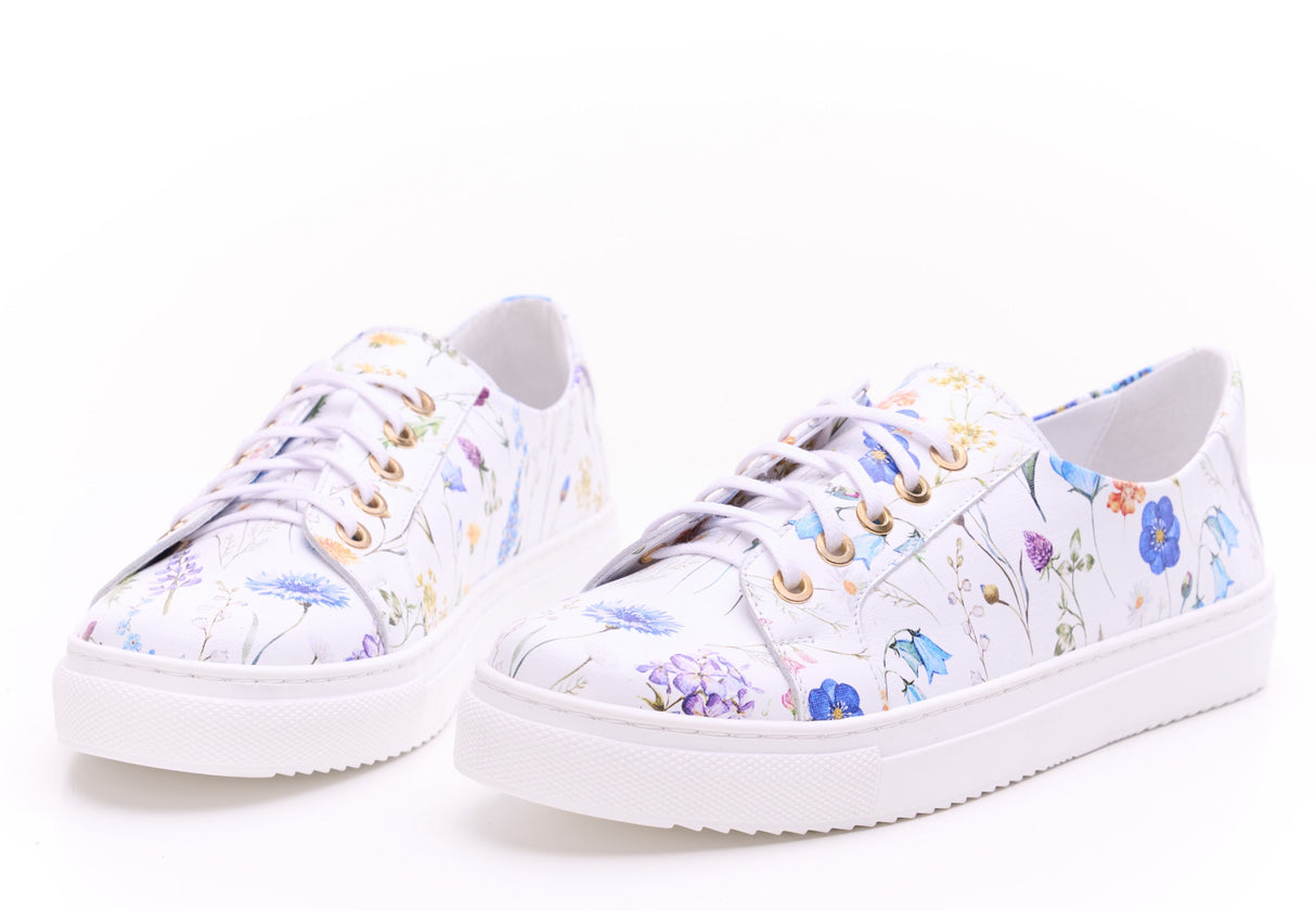 Bosccolo Womens Sneakers - White Flowers