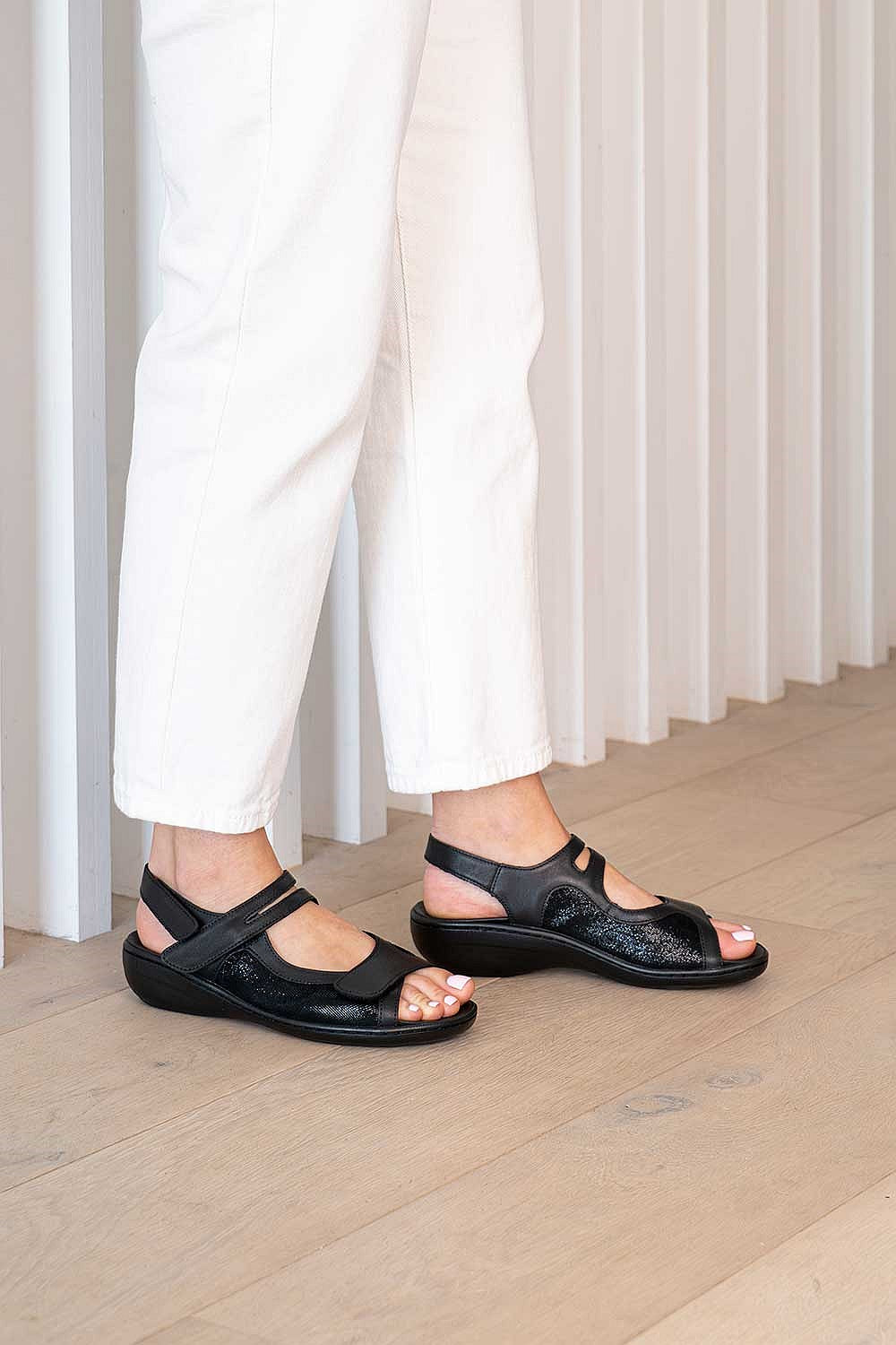 Klouds Anj Black Stretch