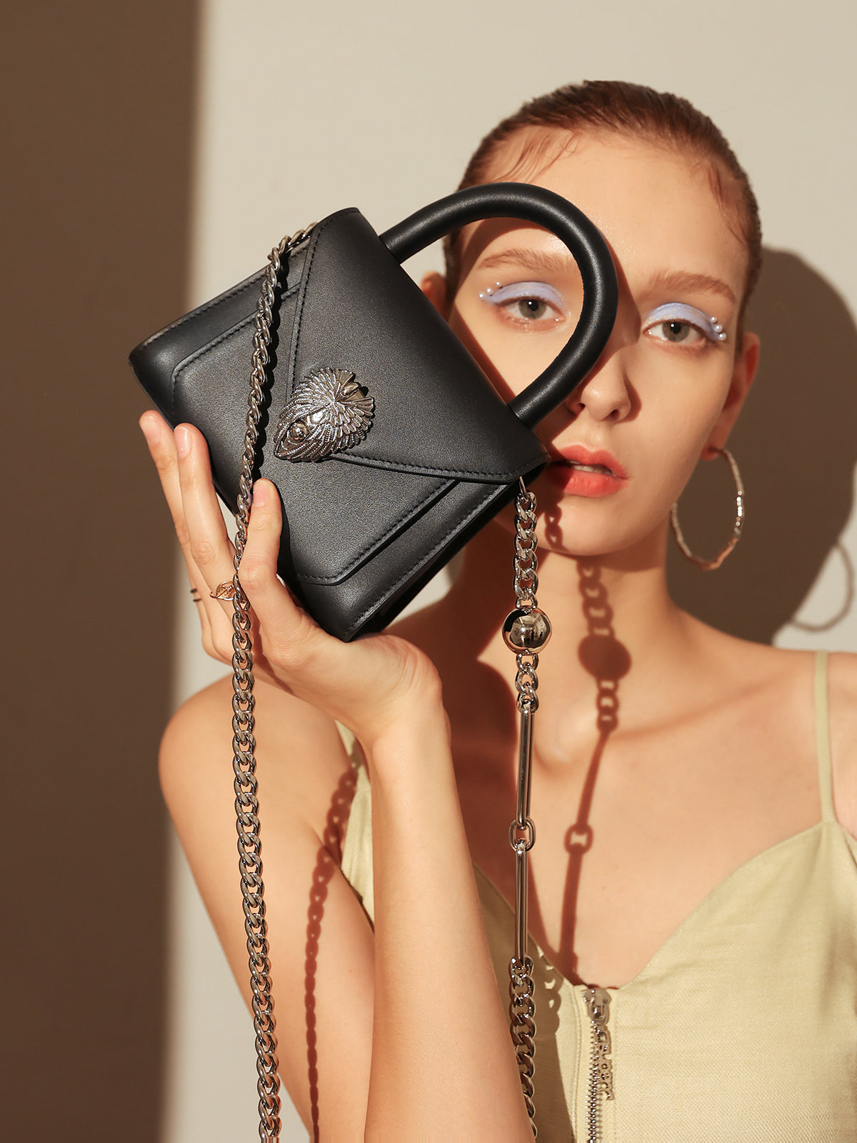 Avant Garde Silver Chain Strap Leather Top Handle Bag - Black