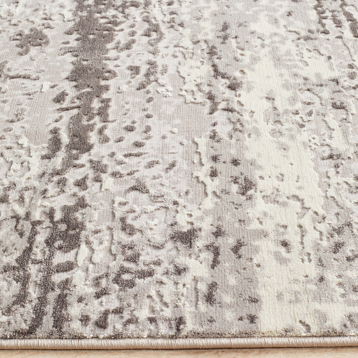 Opulence 115 Silver Rug