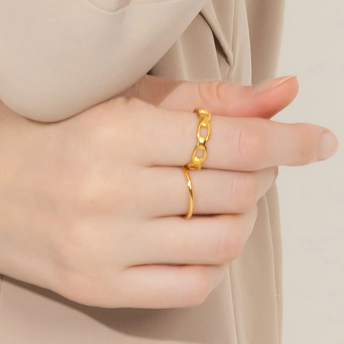 Bullion Gold Rheda Classic Tubular Ring in Gold