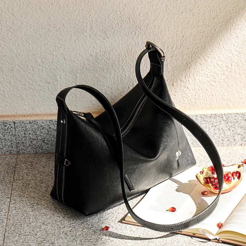 Nalandu Vintage Slouchy Leather Shoulder Bag - Black