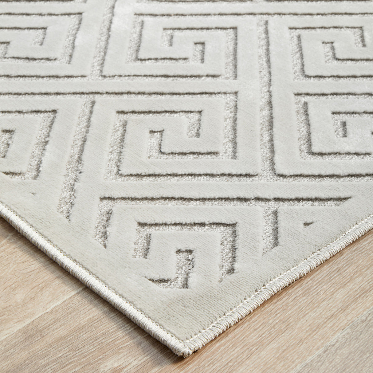 York Alice Natural White Rug