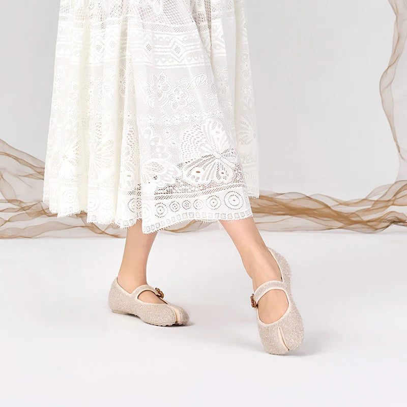 Oriental Split Toe Mary Jane Flats - Ivory