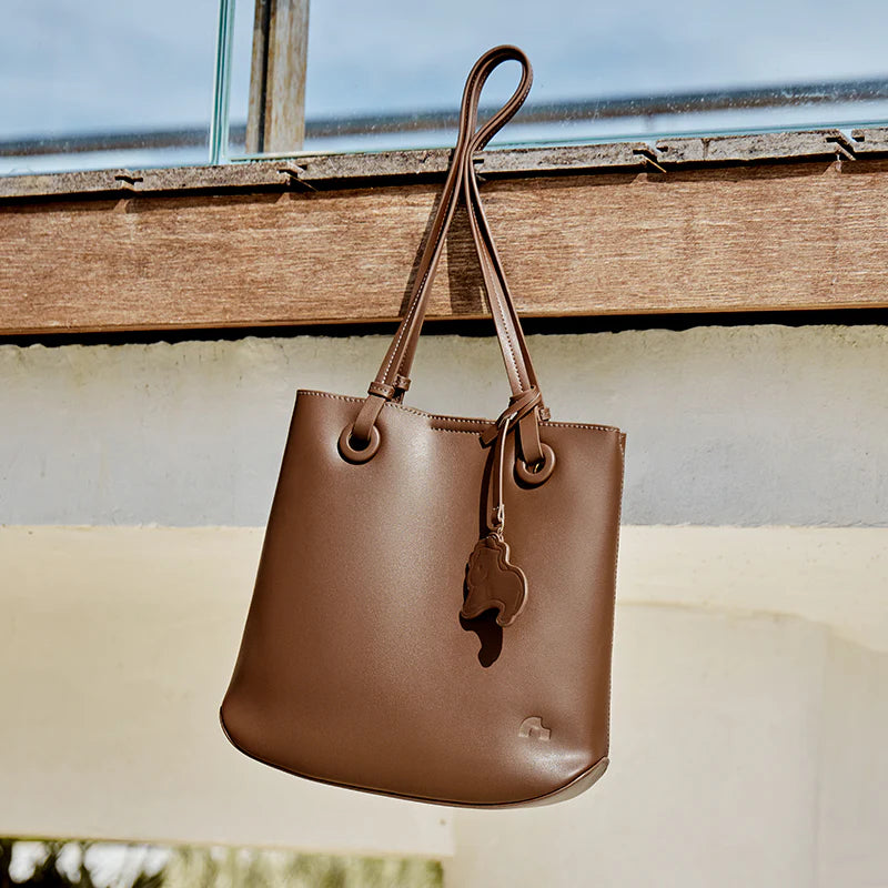 Nalandu Leather Horse Charm Tote Bag - Coffee