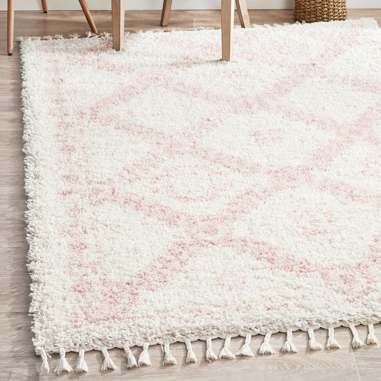 Saffron 33 Pink Rug