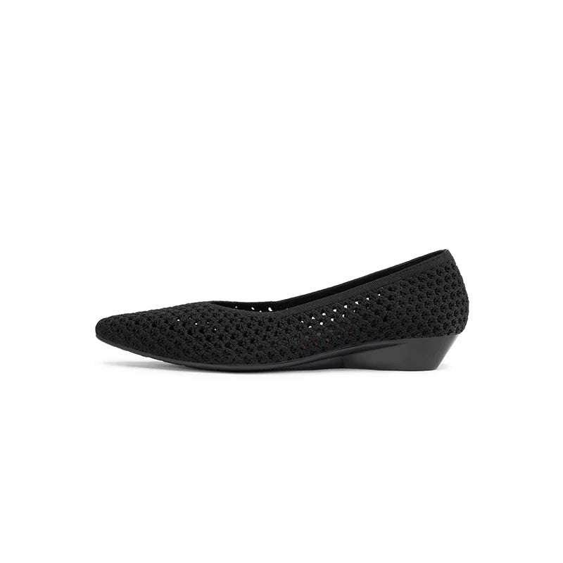 Heart Mesh Knit Pointed Toe Wedge Pumps - Black