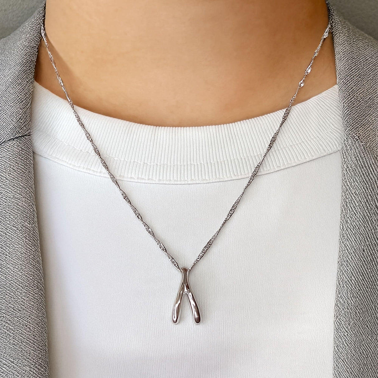 Lazeera Necklace