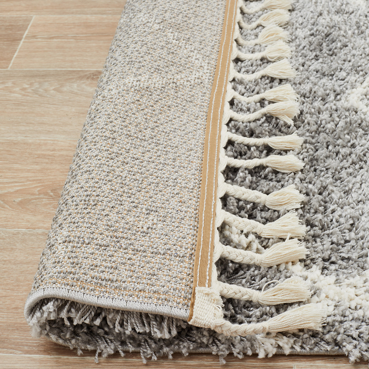 Saffron 44 Silver Rug