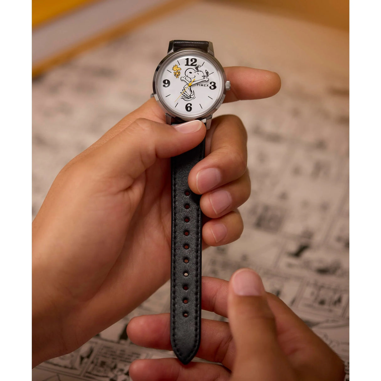 Timex Marlin Snoopy 75Th Black Leather