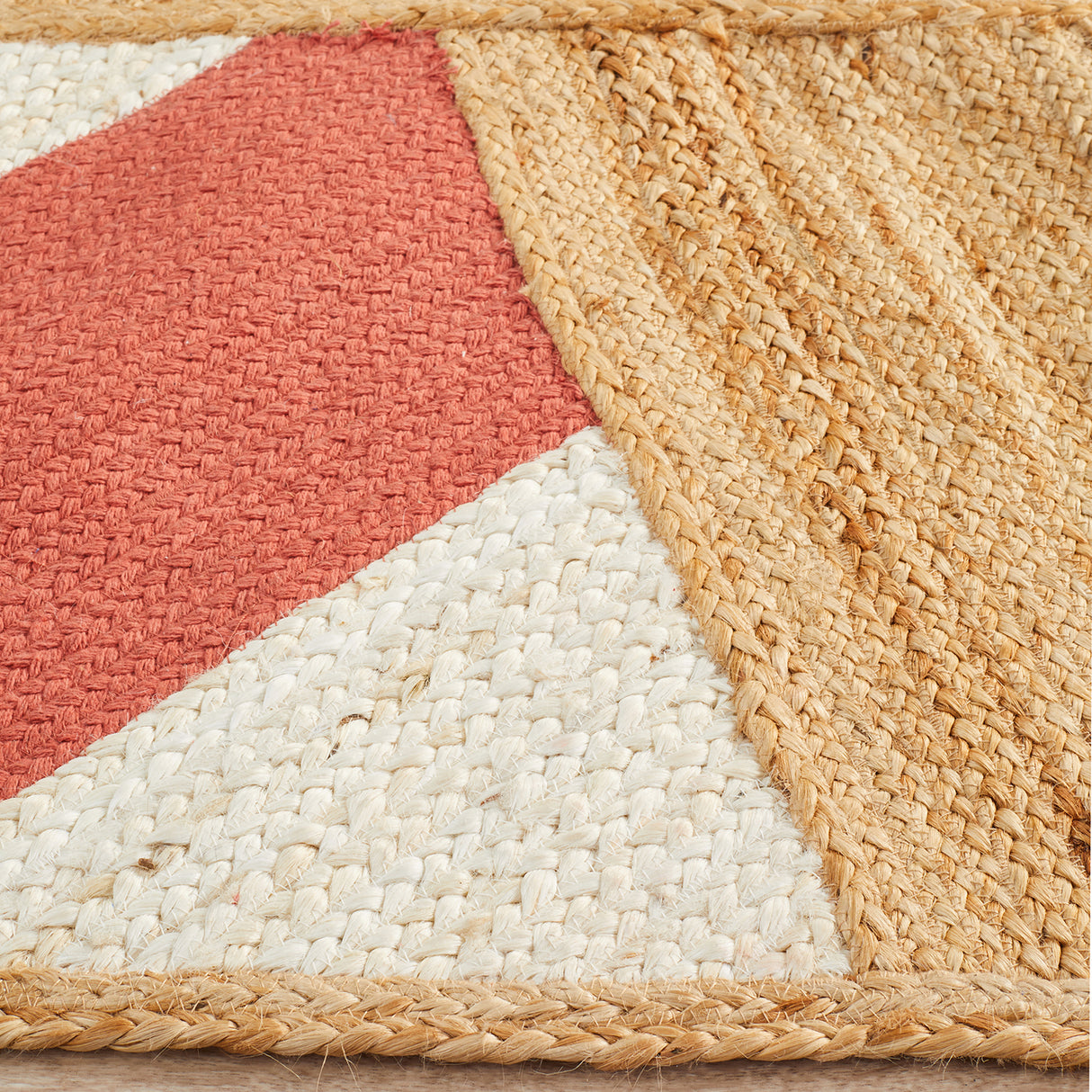 Parade 111 Coral Rug