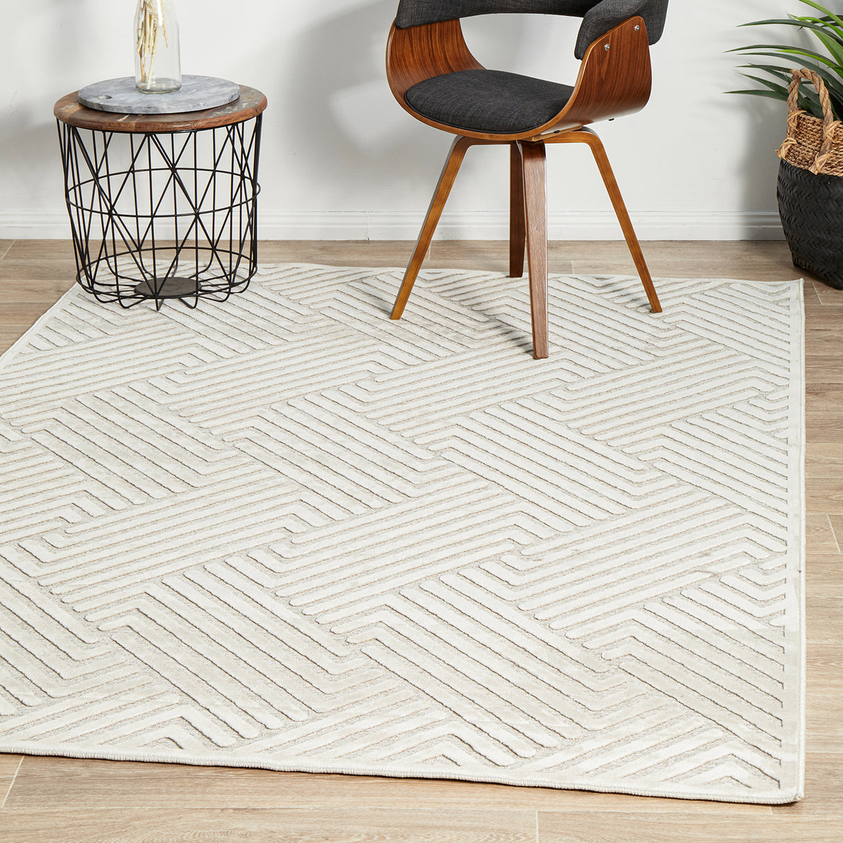 York Cindy Natural White Rug