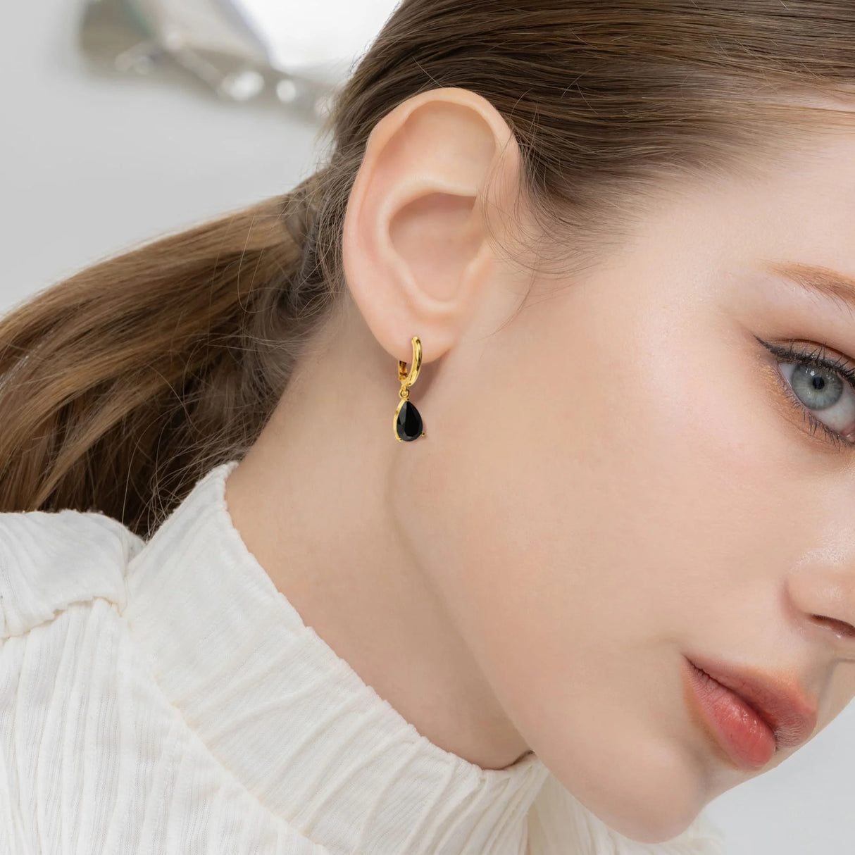 Bullion Gold Black Pear Drop Earrings