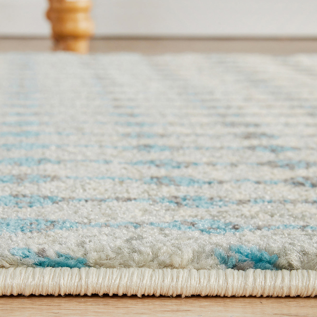 Evoke 260 White Runner Rug