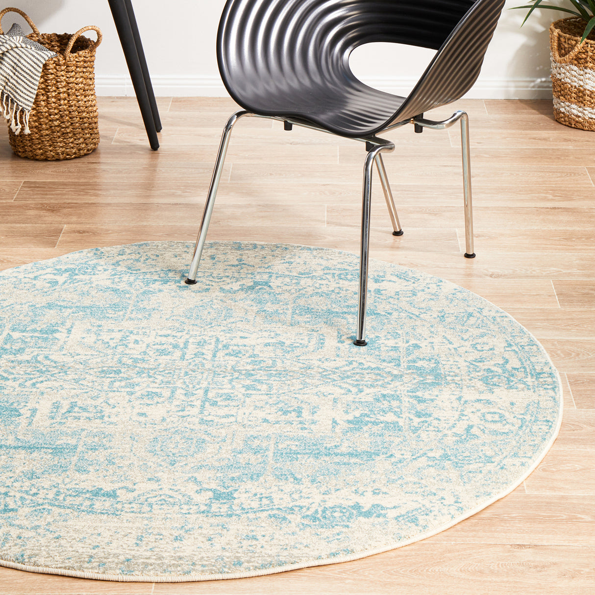 Evoke 253 White Blue Round Rug