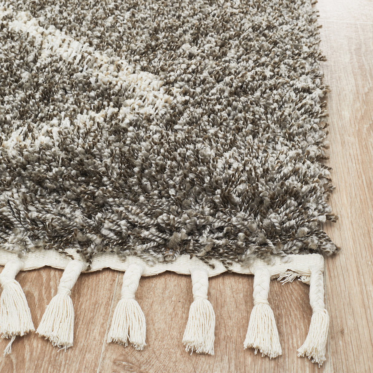 Saffron 11 Grey Rug
