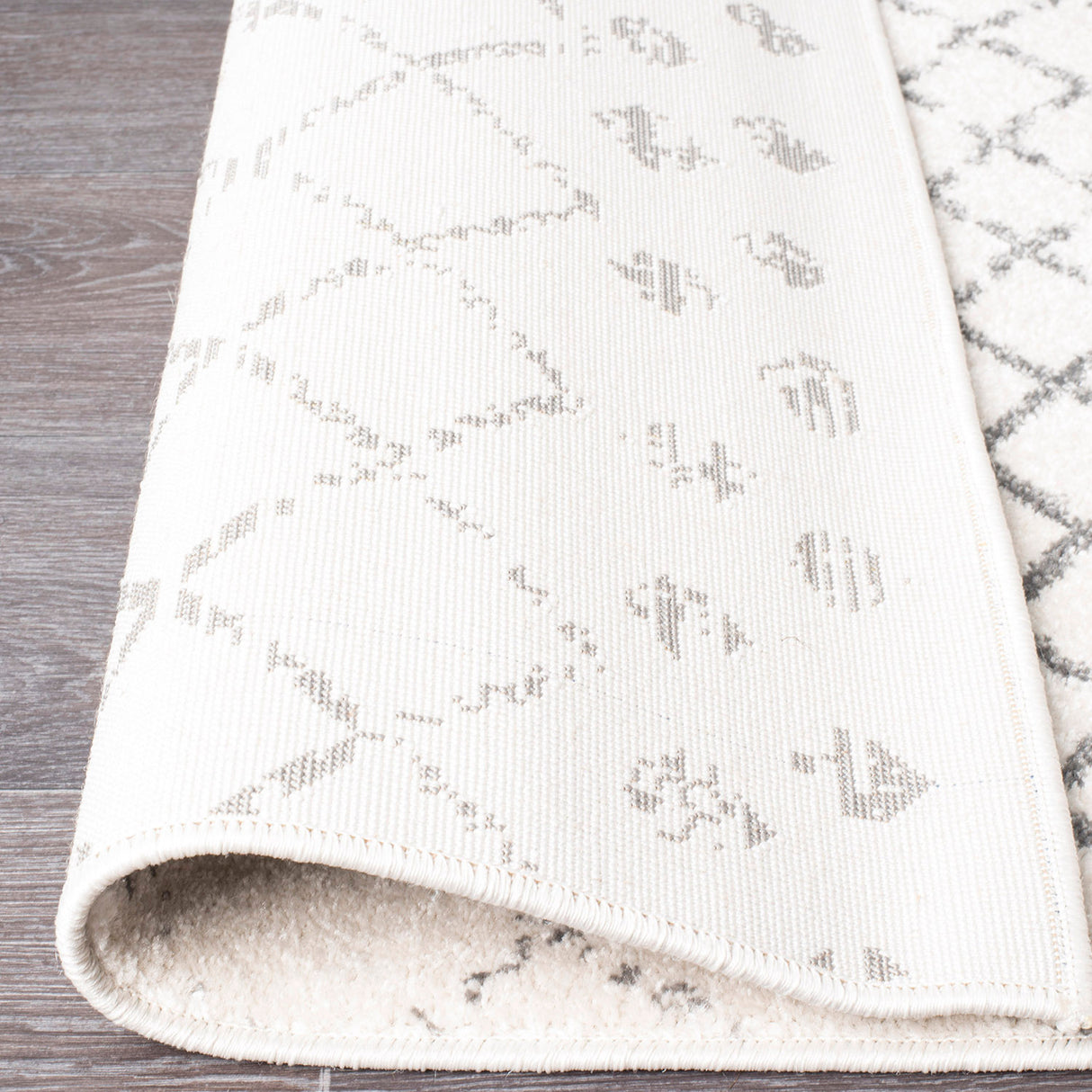 Oasis 454 White Runner Rug